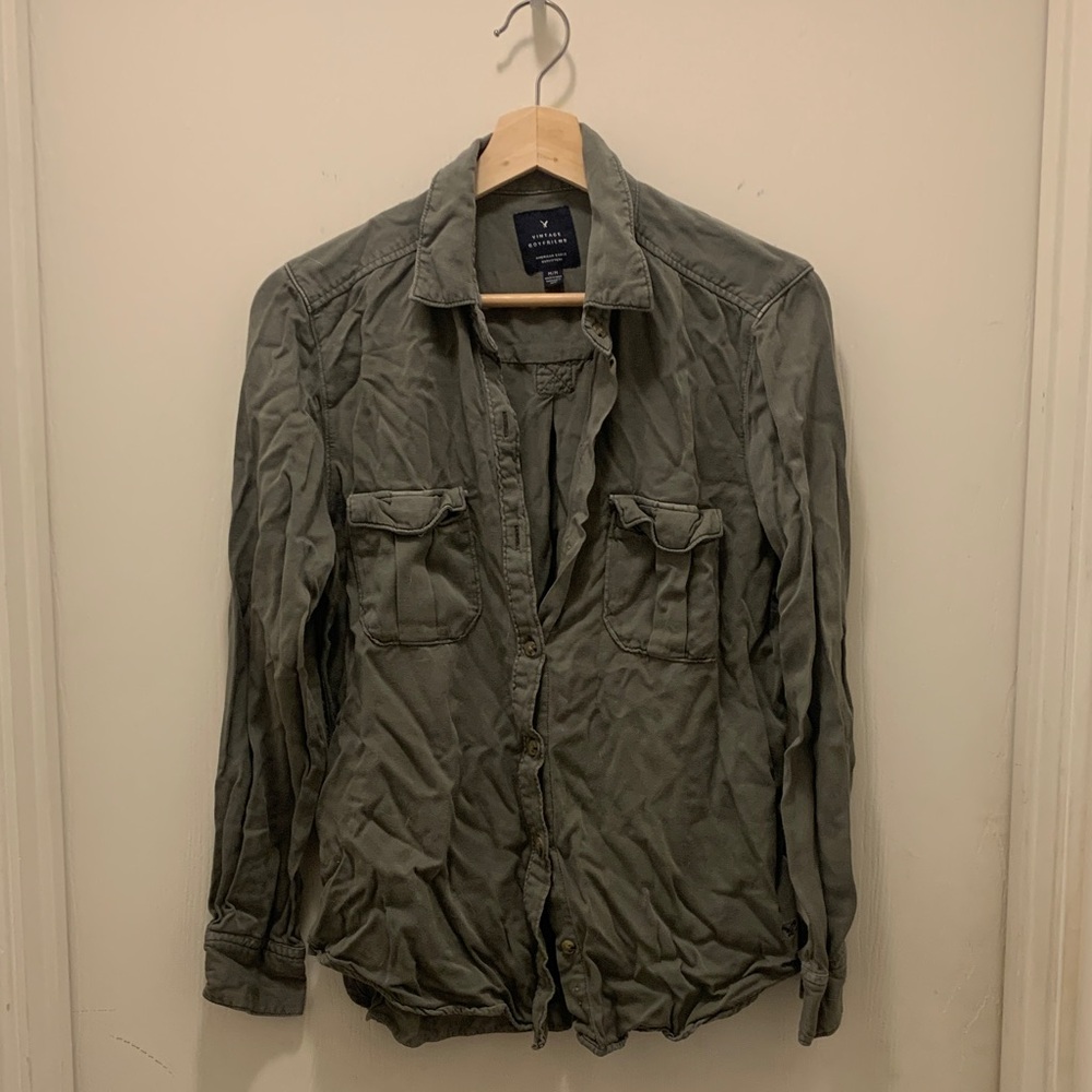 American Eagle Outfitters Olive Button-Up Shirt